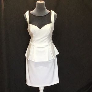 💕NWT💕 Bisou Bisou white peplum waist dress size 10